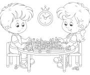 Coloriage Enfant et fille jouant aux &eacute;checs
