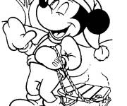 Coloriage Mickey fait de la luge sur neige