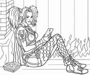 Coloriage Harley Quinn assise