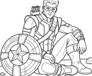Coloriage Hawkeye avec le bouclier de Captain America