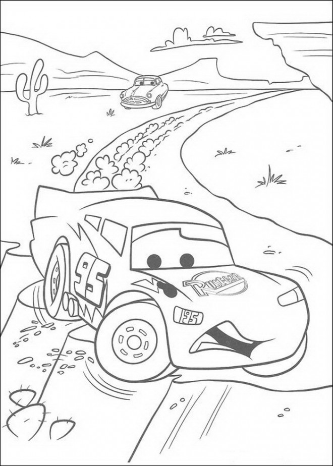 Coloriage Voiture Flash Mcqueen Dans Le Désert