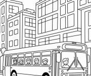 Coloriage Bus parmi les b&acirc;timents