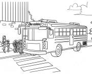 Coloriage Bus scolaire au feu