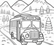 Coloriage Bus scolaire traverse la foret montagneuse