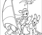 Coloriage Daisy et Donald naviguent un voilier